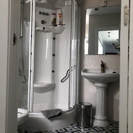 Aba Dali Apartment *