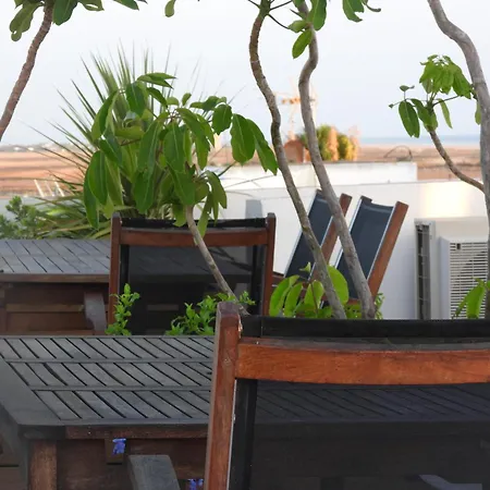 Aba Dali Apartment