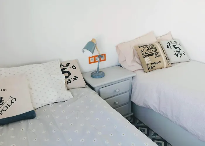 Aba Dali كونيل ذي لا فرونتيرا