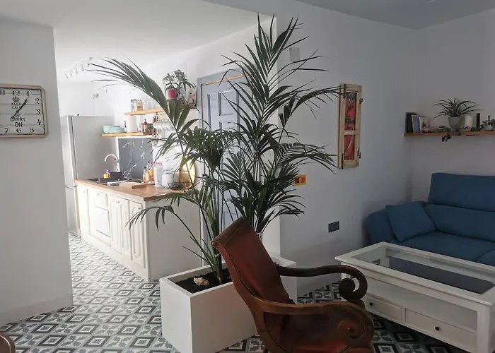 Aba Dali * كونيل ذي لا فرونتيرا